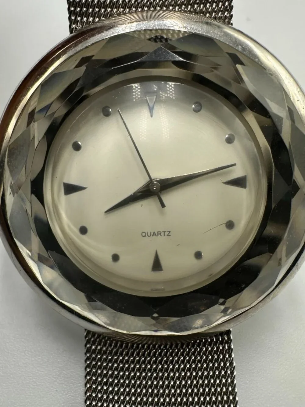 Accutime Womens Watch Faceted Bezel Round Silver Tone Mesh Band New Battery